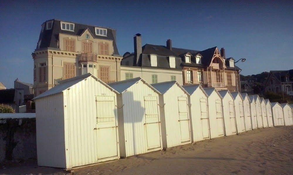 Hotel Des Falaises Villers-sur-Mer Exteriör bild